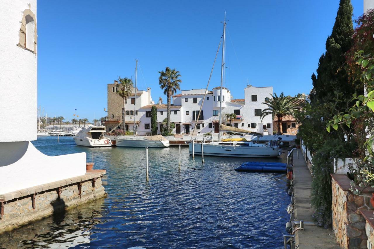 Requesens Βίλα Empuriabrava Εξωτερικό φωτογραφία